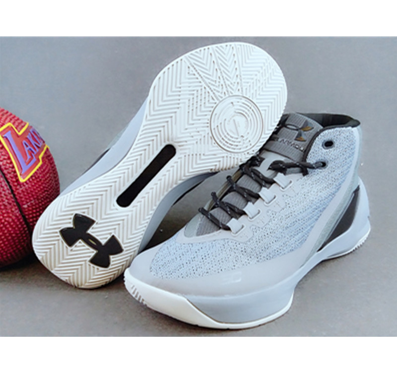 Under Armour Stephen Curry 3 Shoes grey