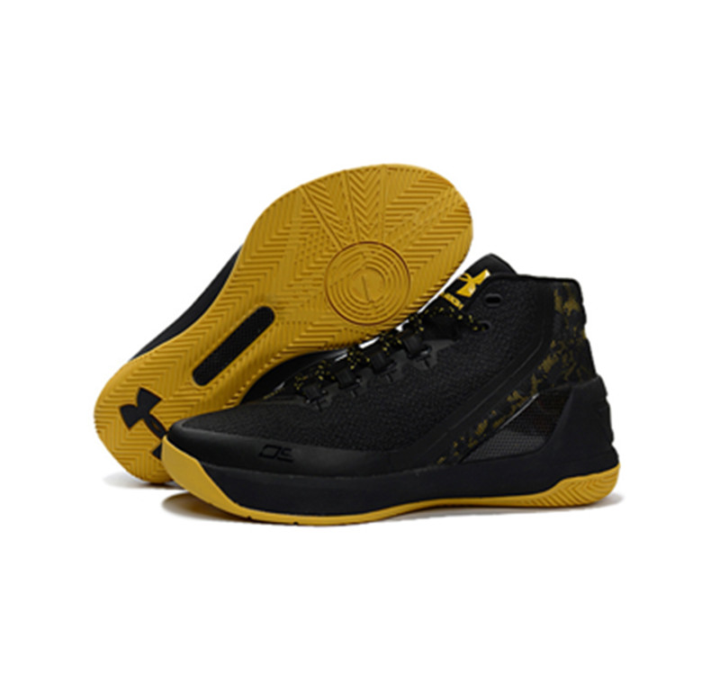 Under Armour Stephen Curry 3 Shoes black yellow