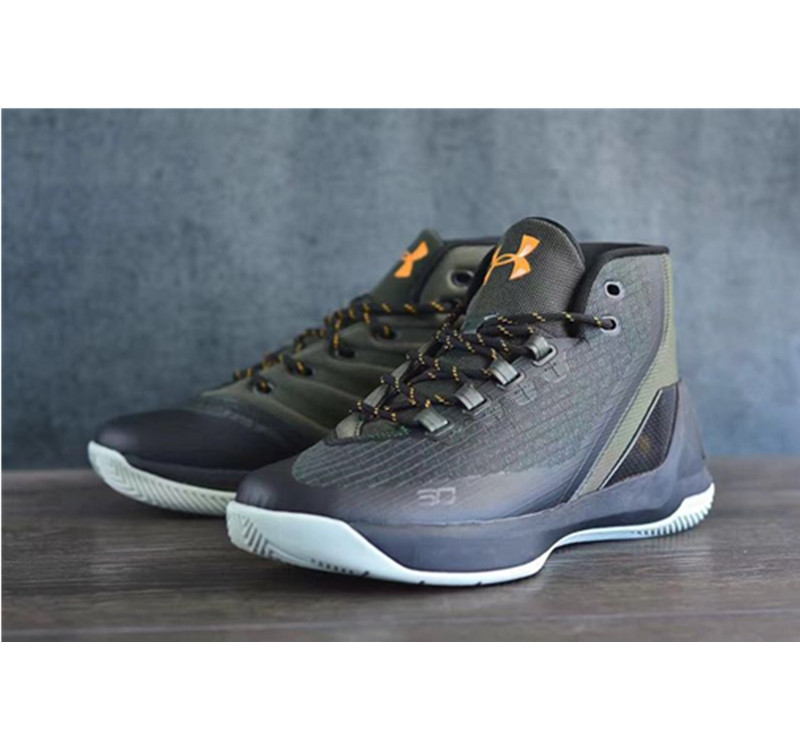 Under Armour Stephen Curry 3 Shoes grey black